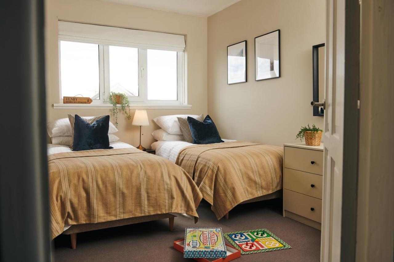 Ser Ar Y Bryn- Lovely Family Home With Garden, Walk To The Village And Beach 桑德斯富特 外观 照片