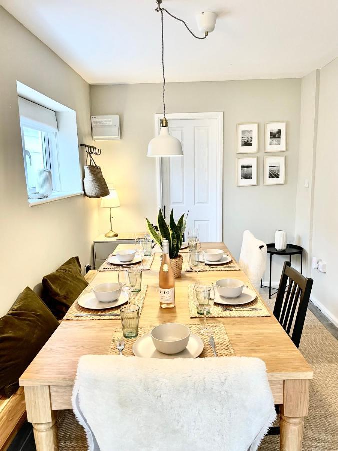 Ser Ar Y Bryn- Lovely Family Home With Garden, Walk To The Village And Beach 桑德斯富特 外观 照片